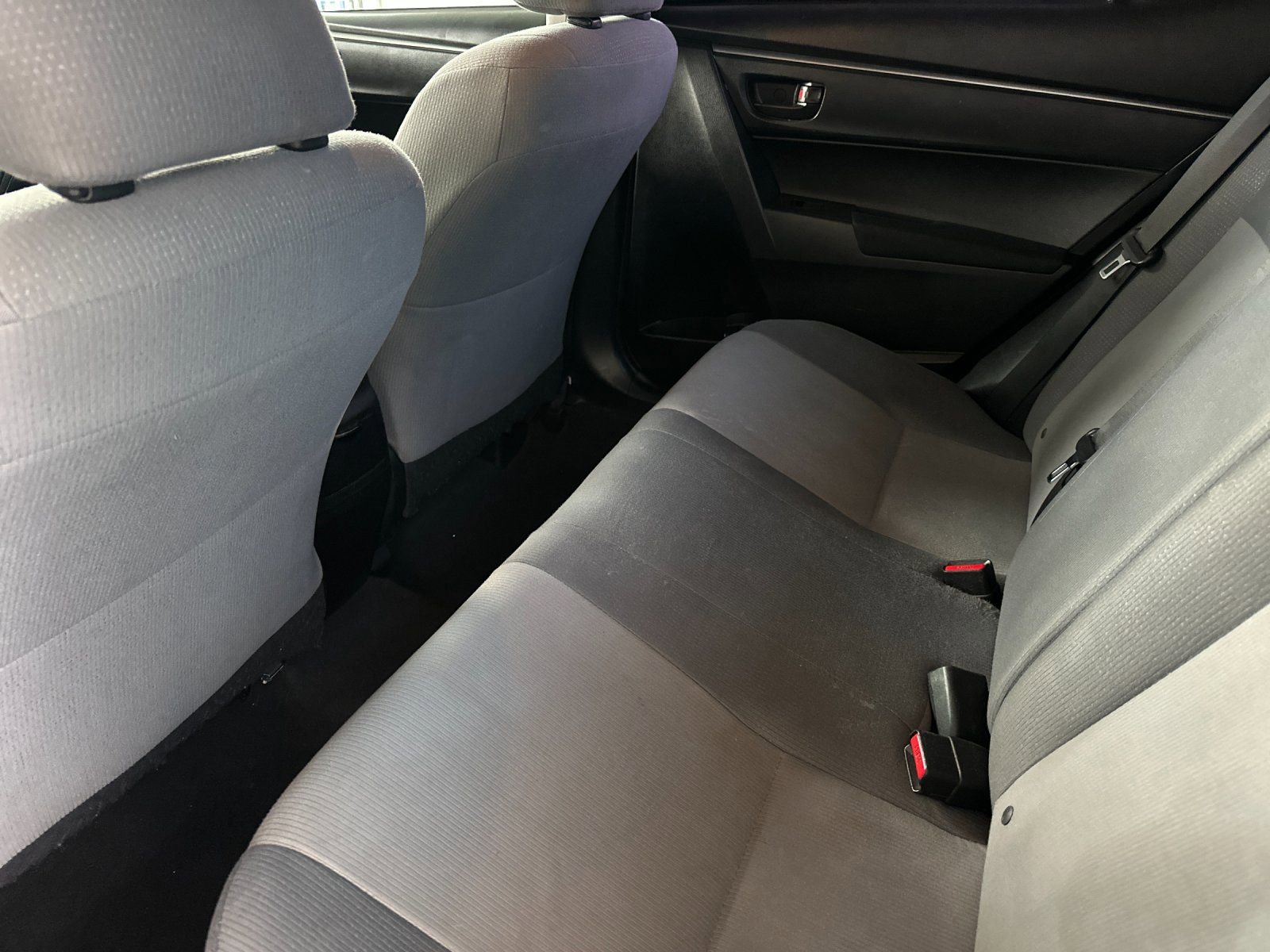 Used 2016 Toyota Corolla L image 11