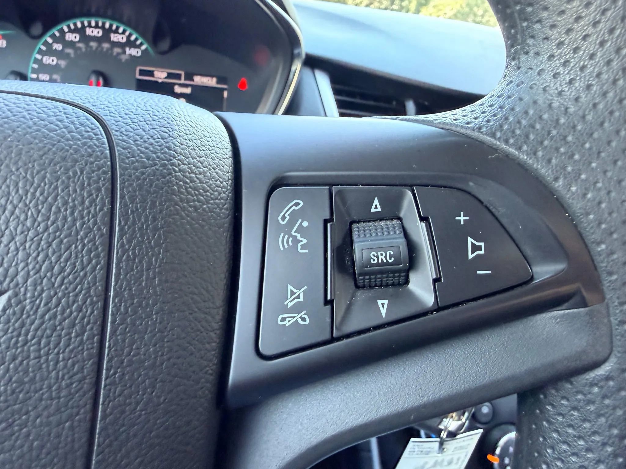 Used 2022 Chevrolet Trax LT image 11