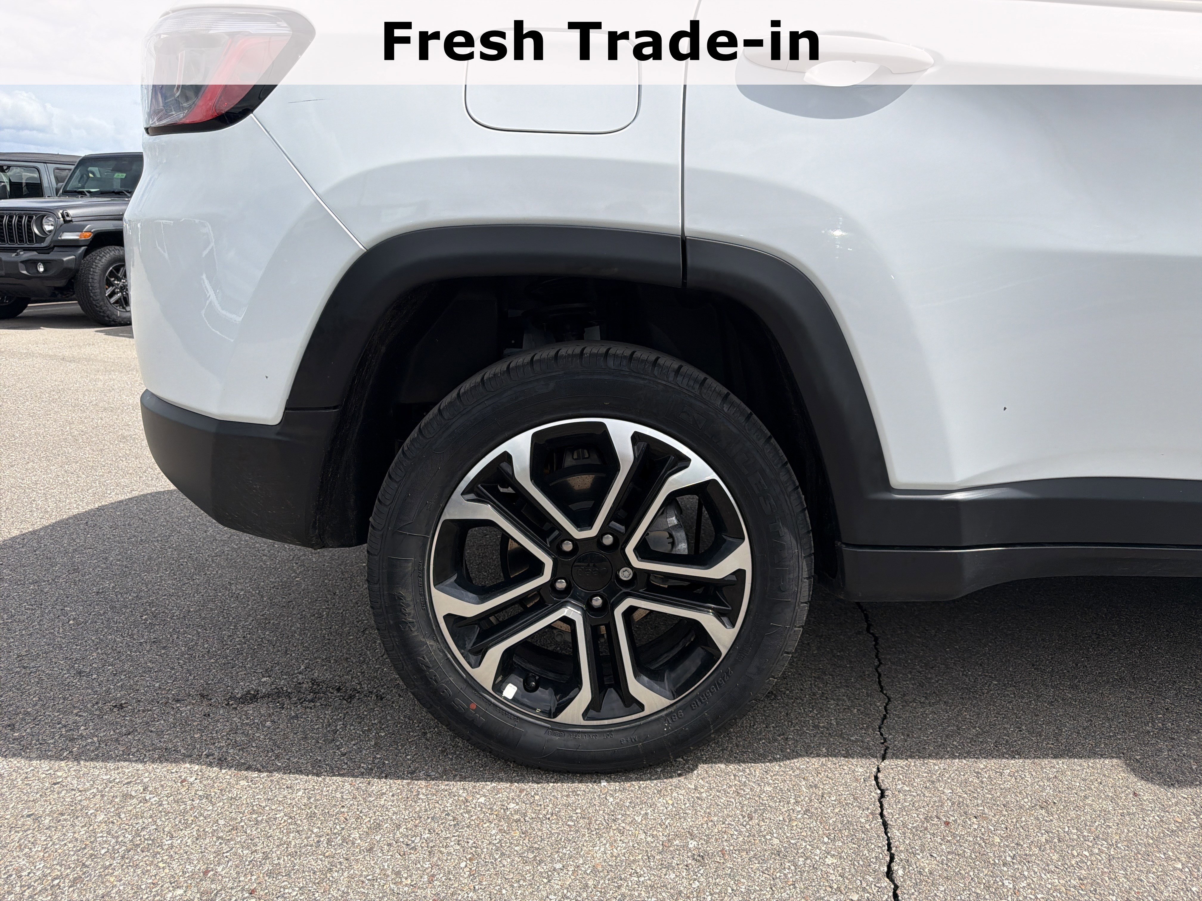 Used 2022 Jeep Compass Limited image 11