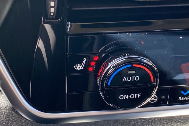 New 2026 Nissan Rogue Platinum image 35