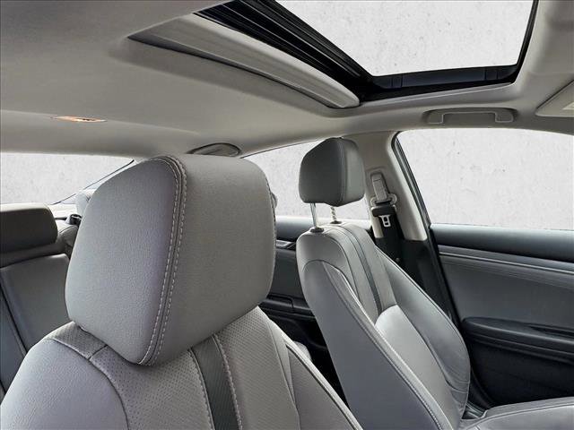Used 2016 Honda Civic Touring image 20
