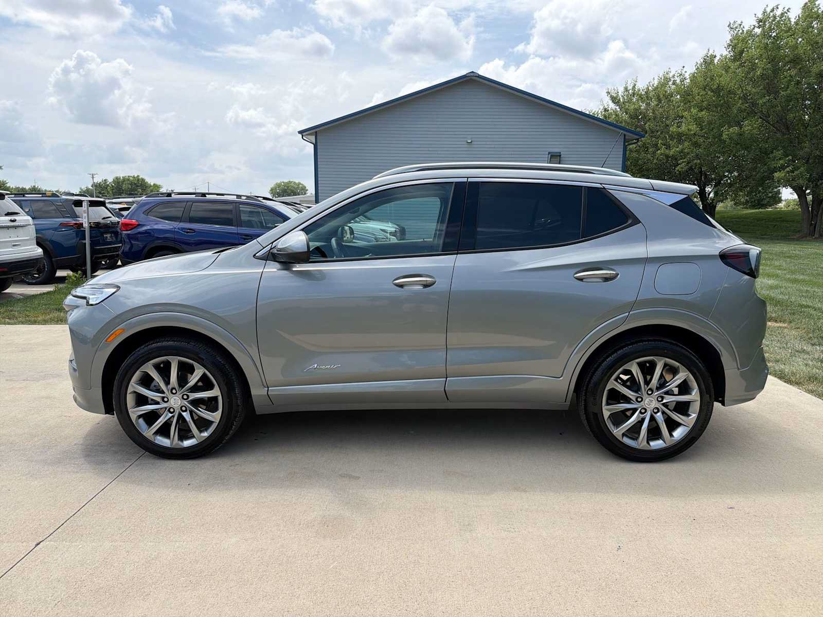 Used 2026 Buick Encore GX Avenir w/ Avenir Technology Package AWD/4WD image 3