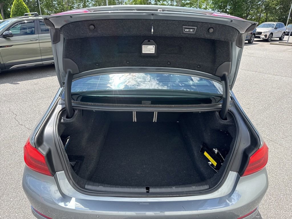 Used 2018 BMW 530i RWD image 10