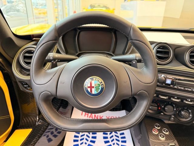 Used 2015 Alfa Romeo 4C Spider w/ Convenience Group RWD image 17