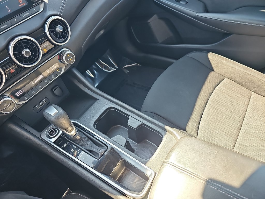 Used 2020 Nissan Sentra SV FWD image 25