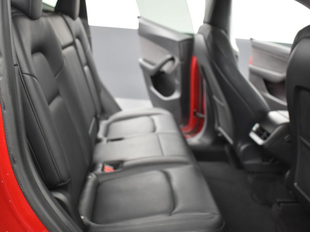 Used 2021 Tesla Model Y Long Range image 10