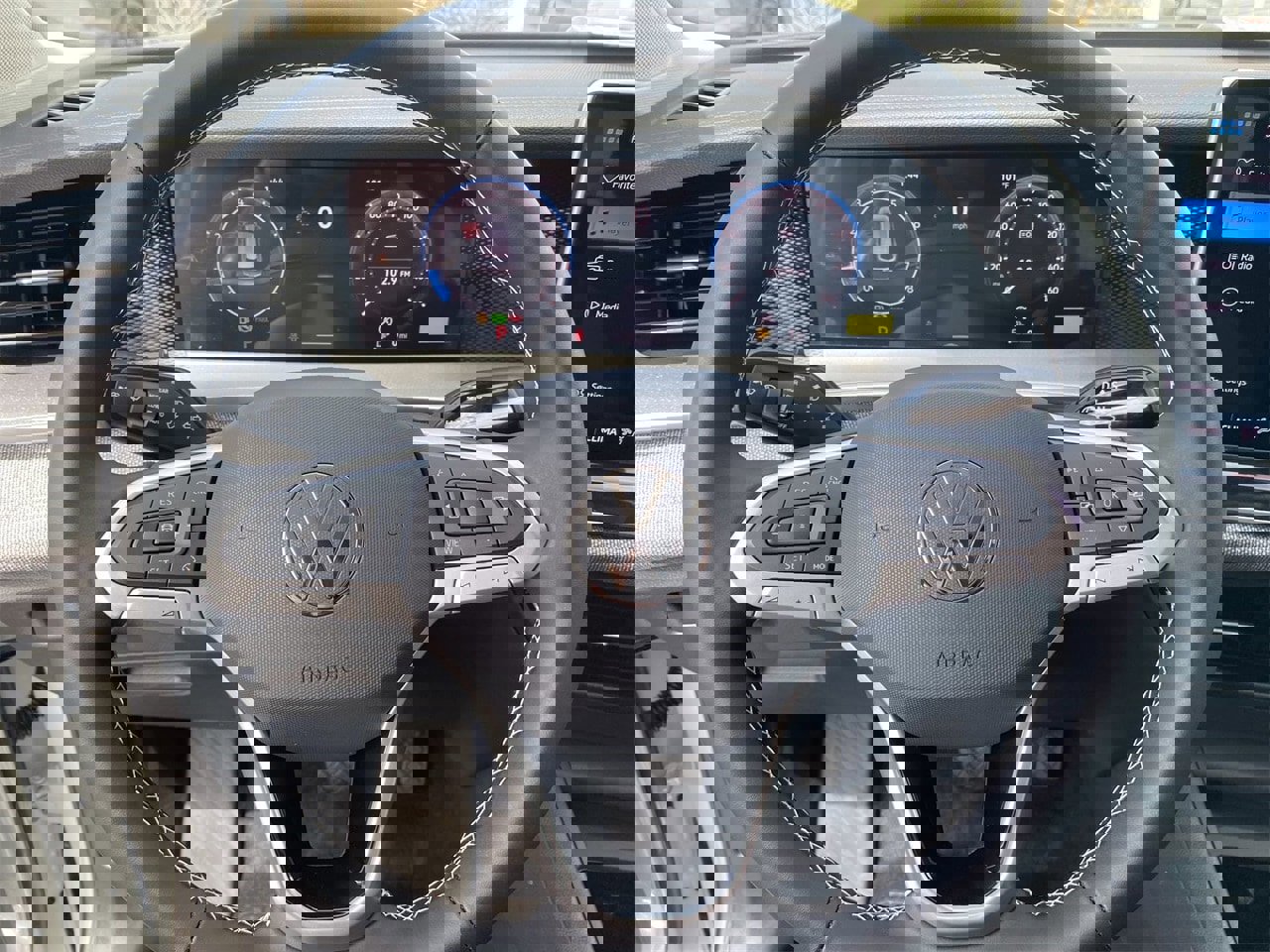 New 2025 Volkswagen Tiguan S image 18