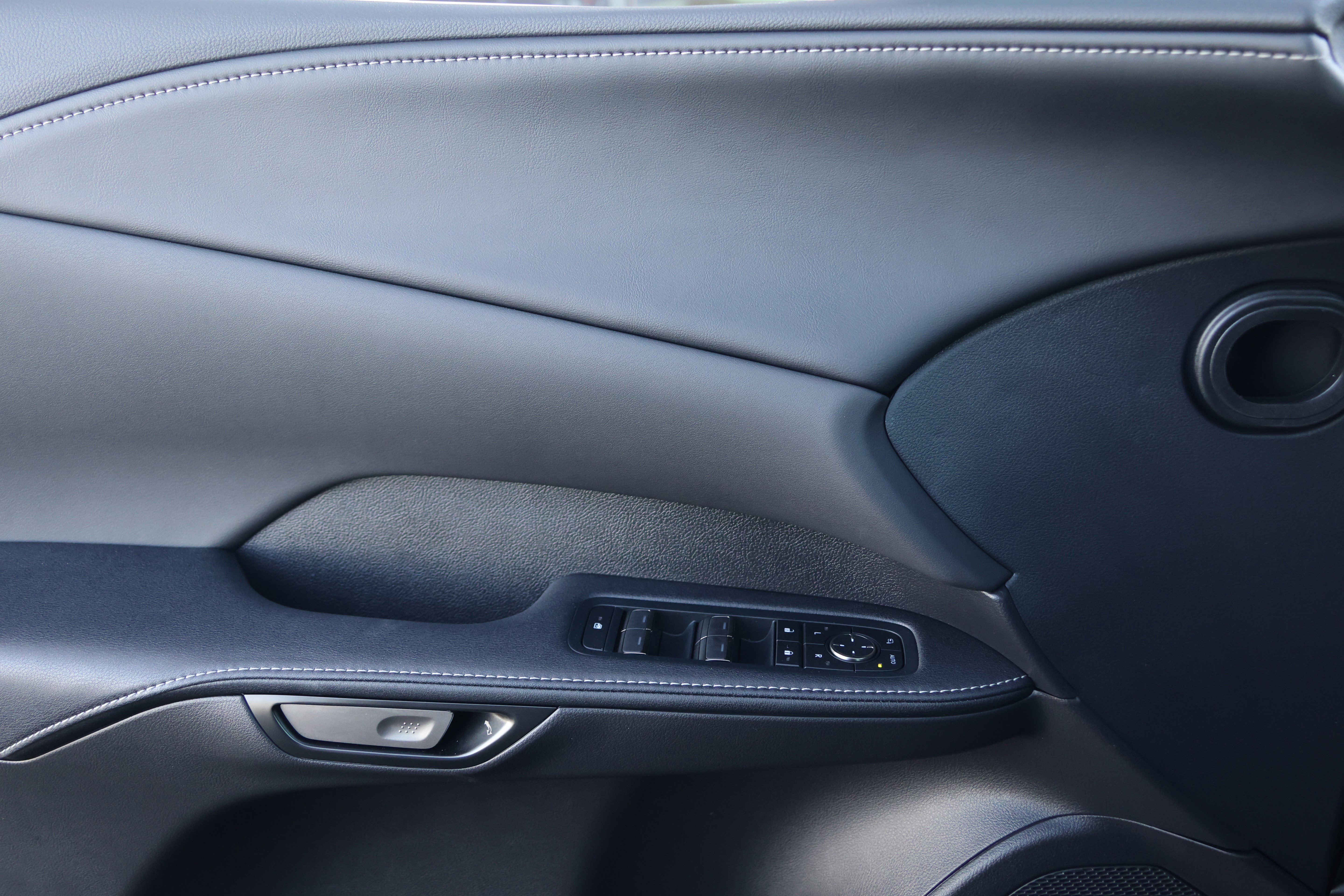 Certified 2026 Lexus RX 350h w/ Convenience Package image 12