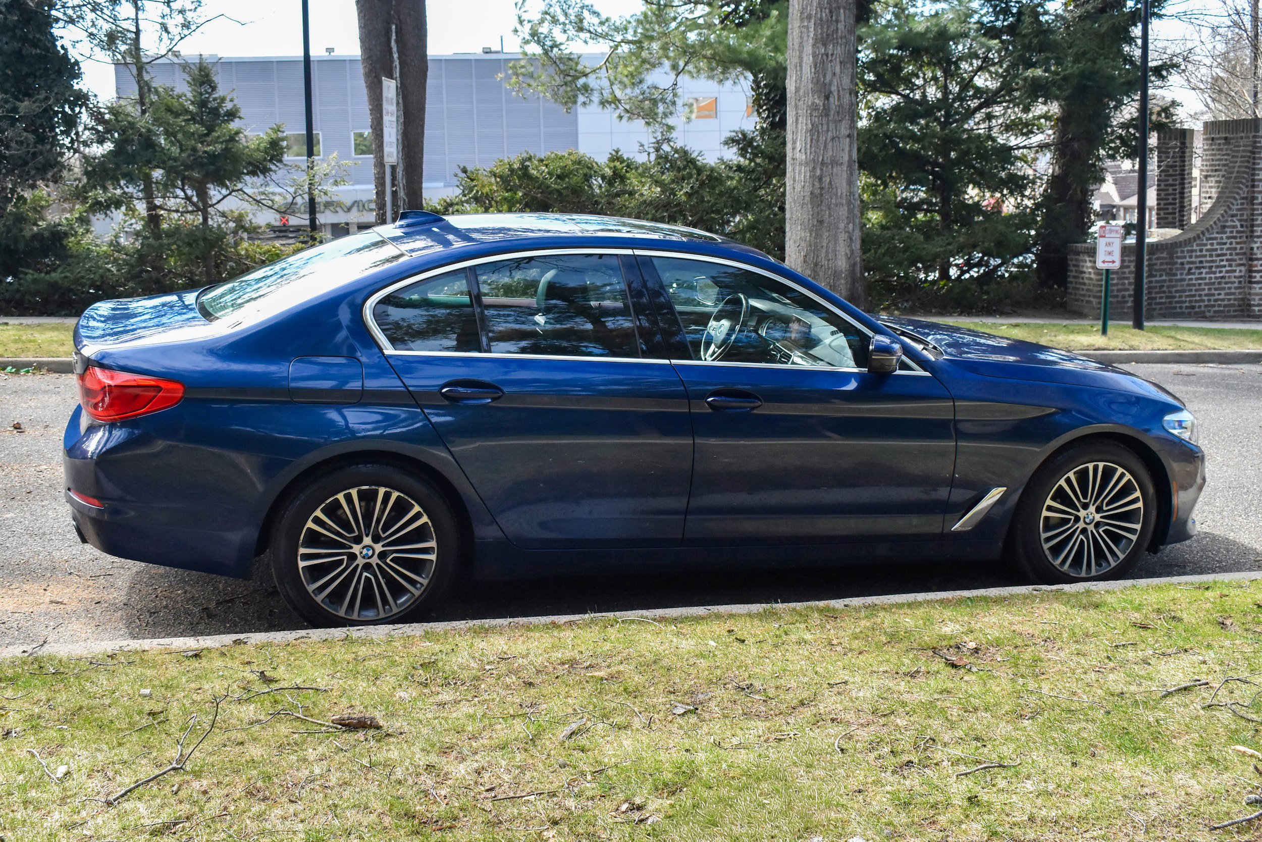 Used 2019 BMW 530i xDrive w/ Convenience Package image 8
