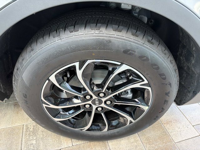 New 2026 Lincoln Nautilus Premier w/ Equipment Group 102A AWD/4WD image 33