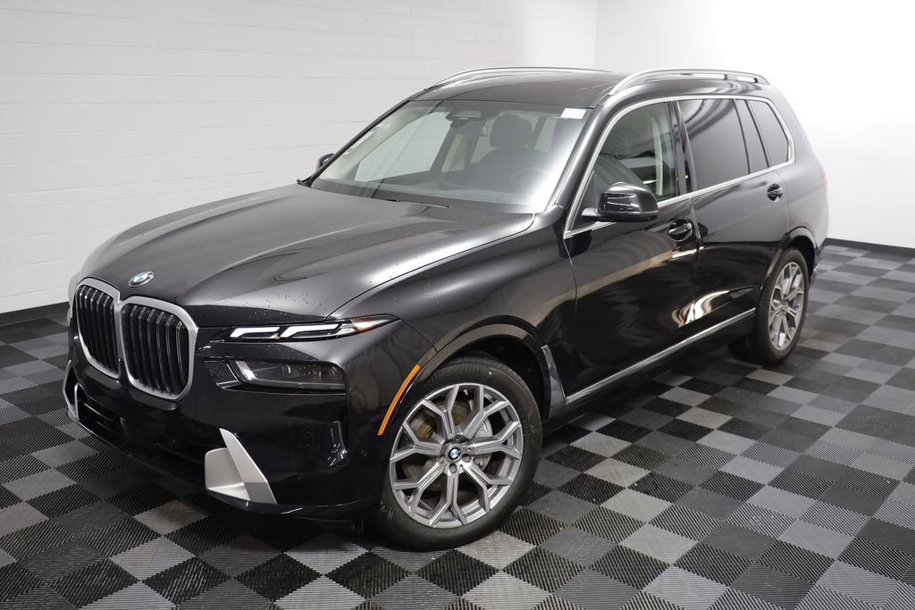Certified 2024 BMW X7 xDrive40i w/ Executive Package image 2