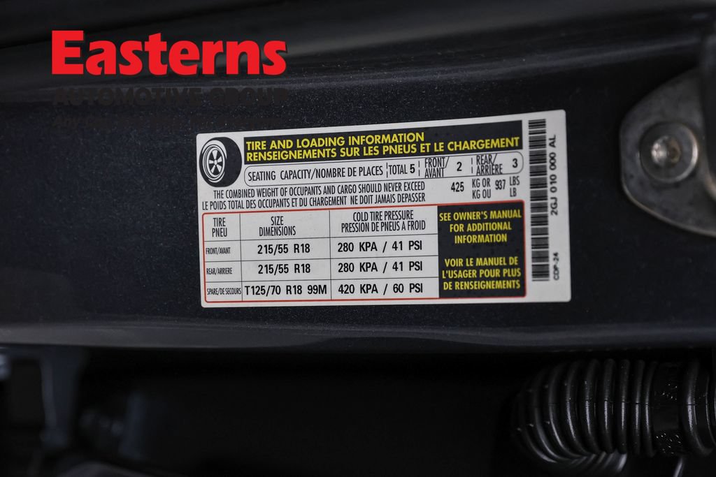 Used 2025 Volkswagen Taos SE AWD/4WD image 34