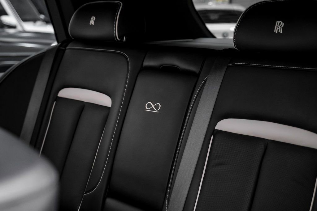 Used 2023 Rolls-Royce Cullinan Black Badge w/ Driver's Package image 48