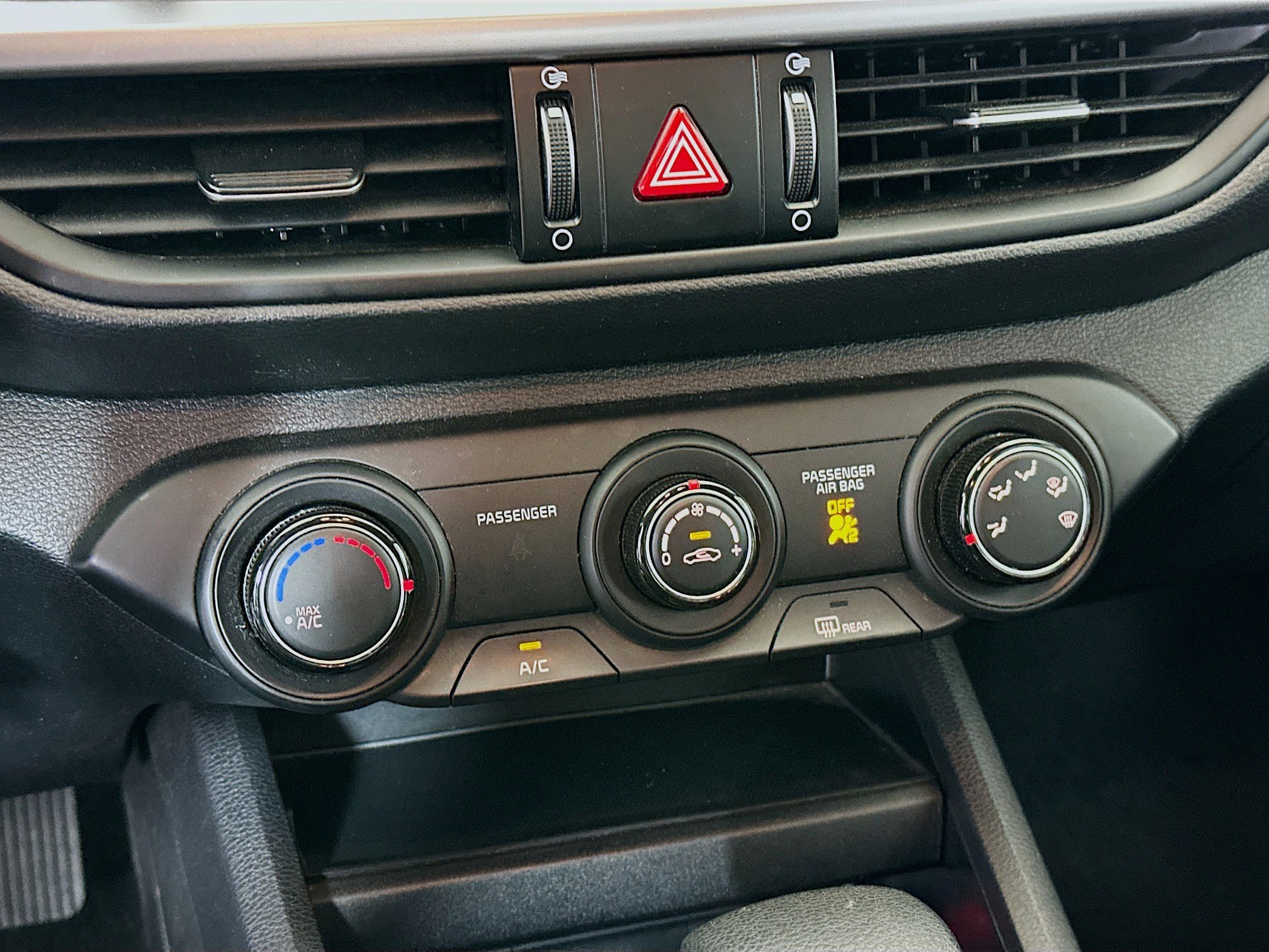 Used 2024 Kia Forte LXS image 22