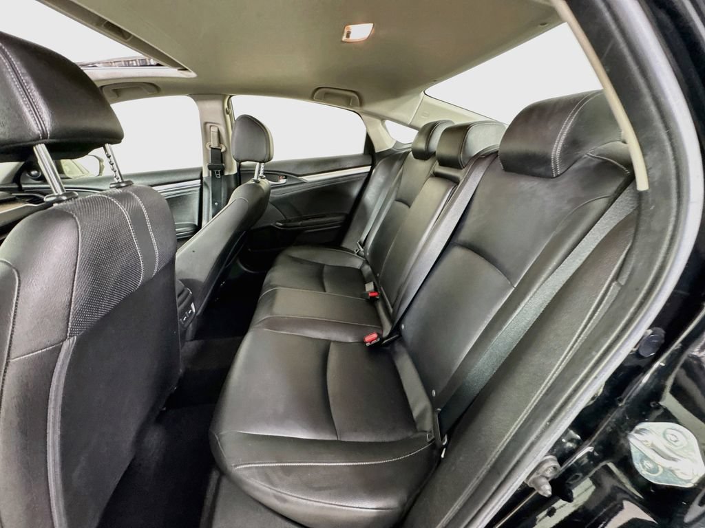 Used 2018 Honda Civic Touring image 29