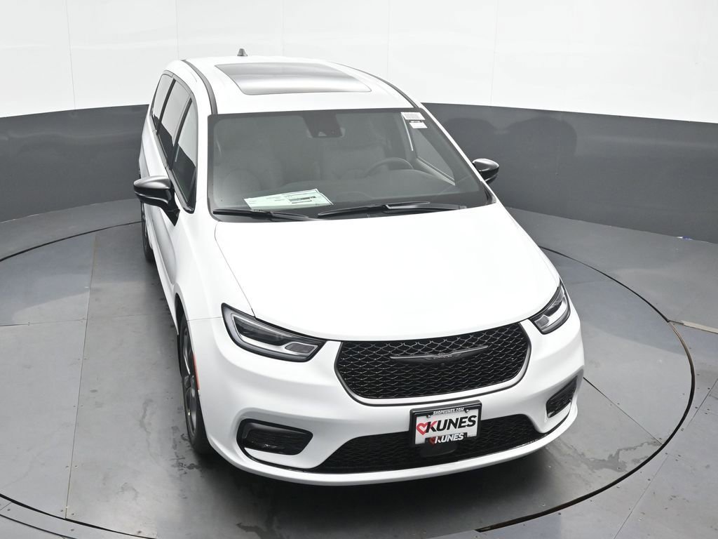 New 2026 Chrysler Pacifica Select image 34