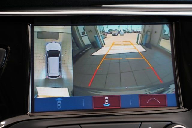 Used 2020 Buick Envision Premium w/ Driver Confidence Package image 29