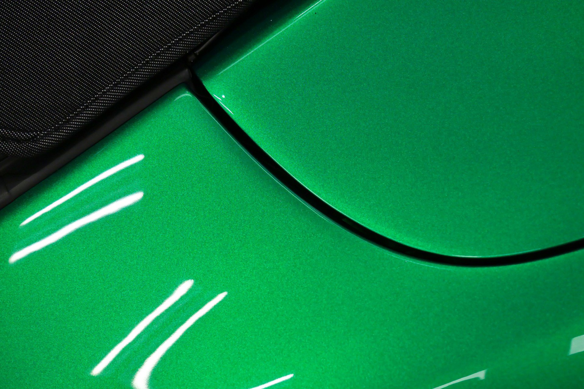 Used 2024 Ferrari Roma Spider image 40