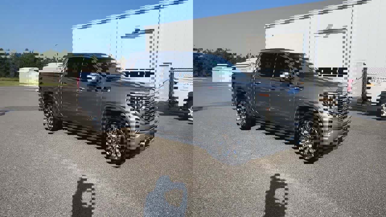 Used 2024 GMC Sierra 1500 Denali image 2