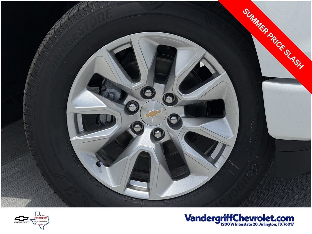 New 2026 Chevrolet Silverado 1500 Custom RWD image 9