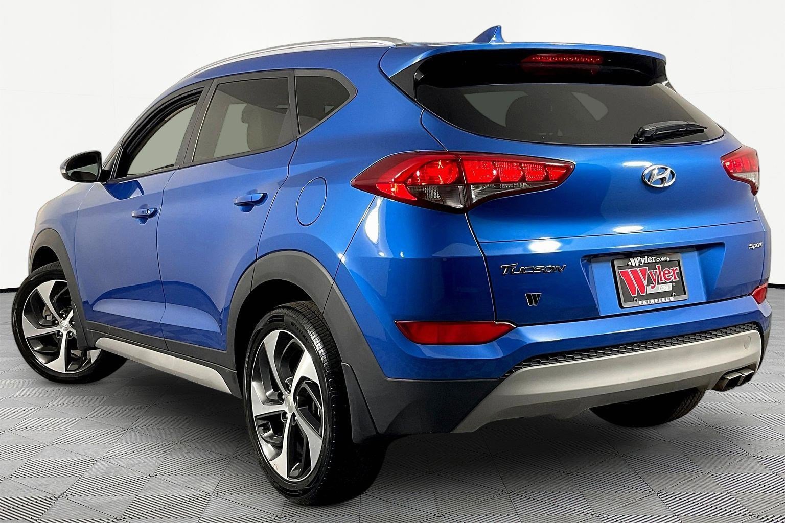 Used 2018 Hyundai Tucson Sport image 4