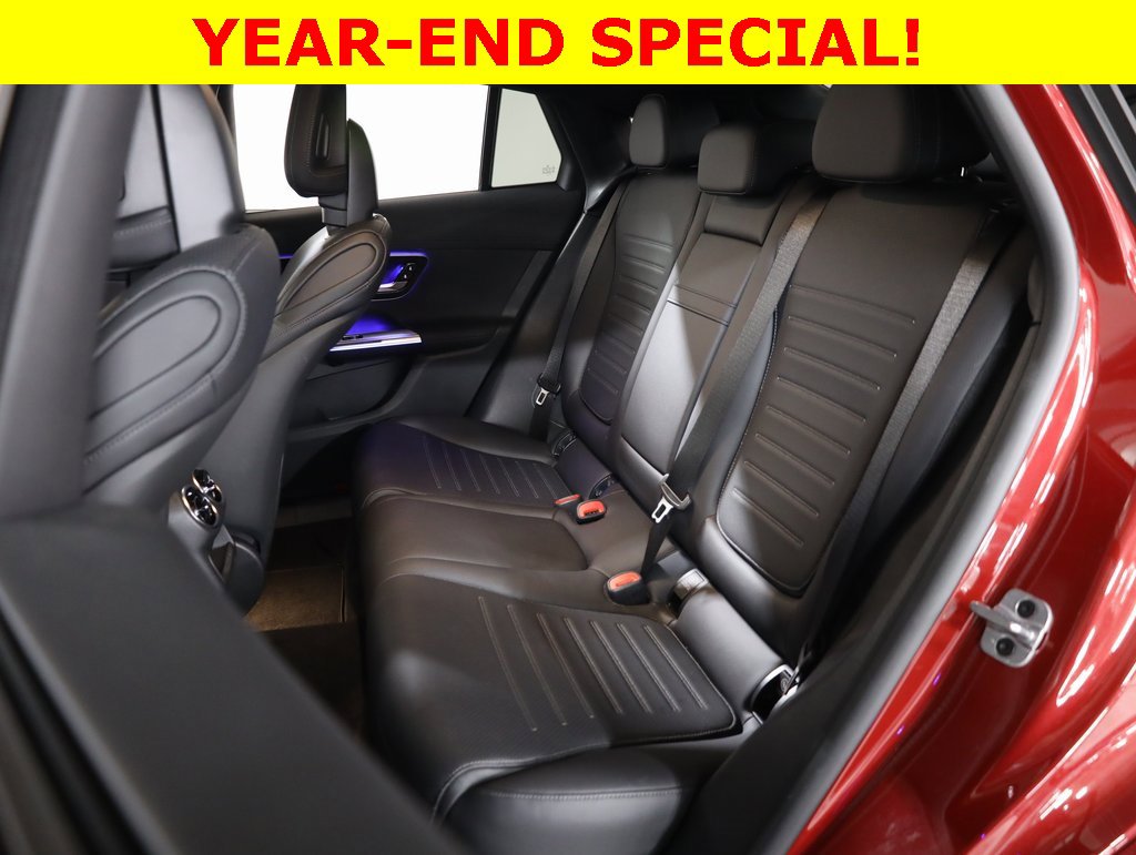 Used 2025 Mercedes-Benz GLC 300 4MATIC image 37