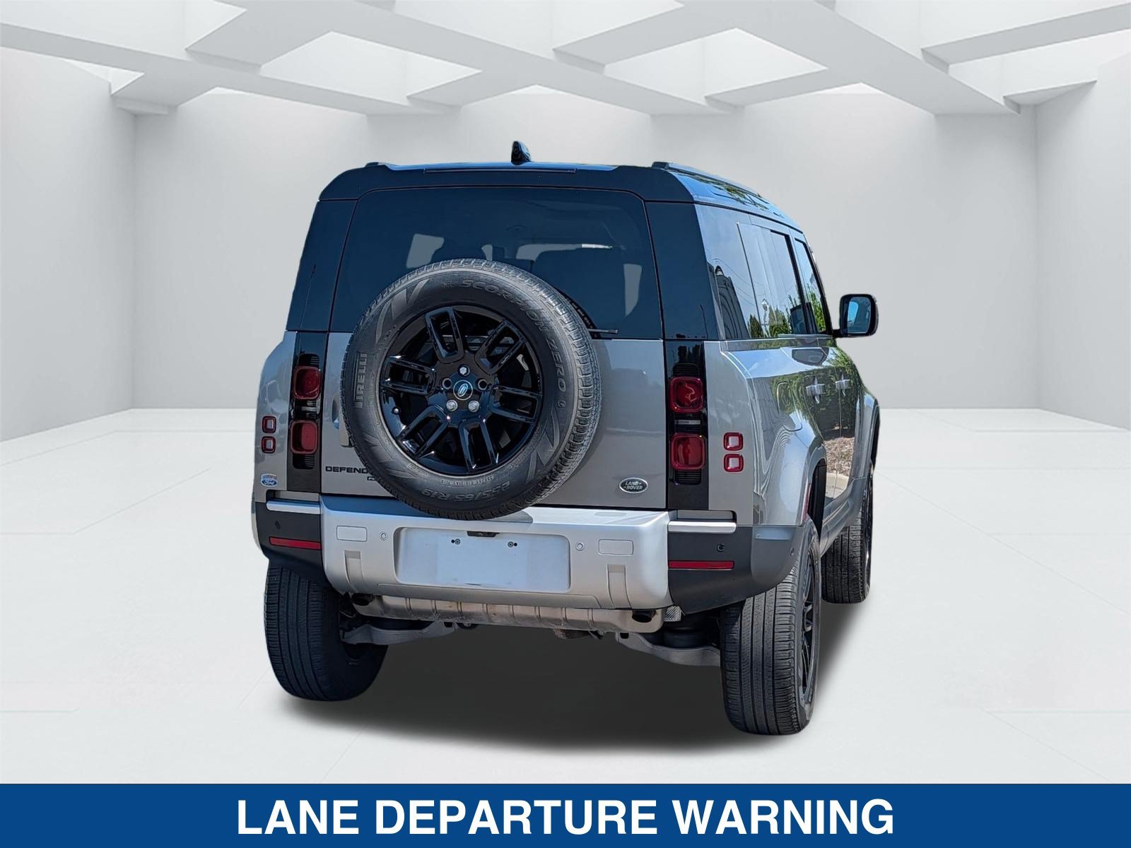 Used 2021 Land Rover Defender 110 SE AWD/4WD image 5