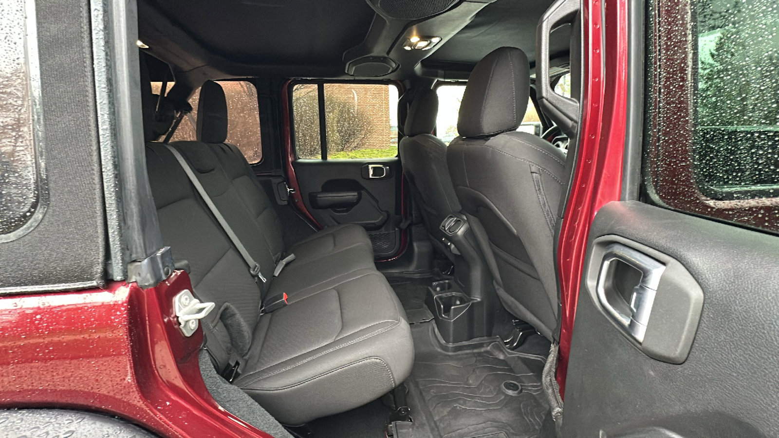 Used 2022 Jeep Wrangler Unlimited Sport image 26
