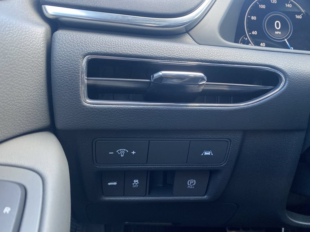 Certified 2023 Hyundai Sonata SEL Plus FWD image 19