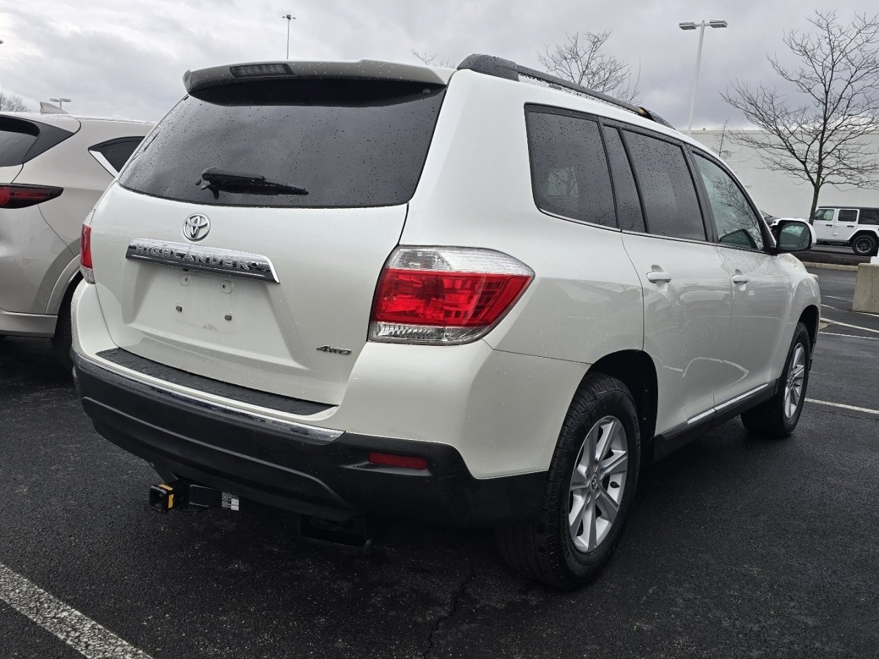 Used 2011 Toyota Highlander SE w/ Tow Pkg image 7