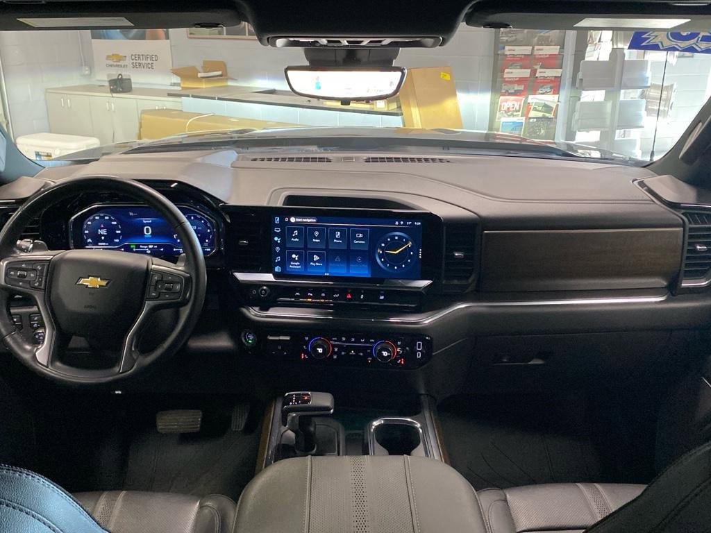 Used 2023 Chevrolet Silverado 1500 High Country w/ High Country Premium Package image 21