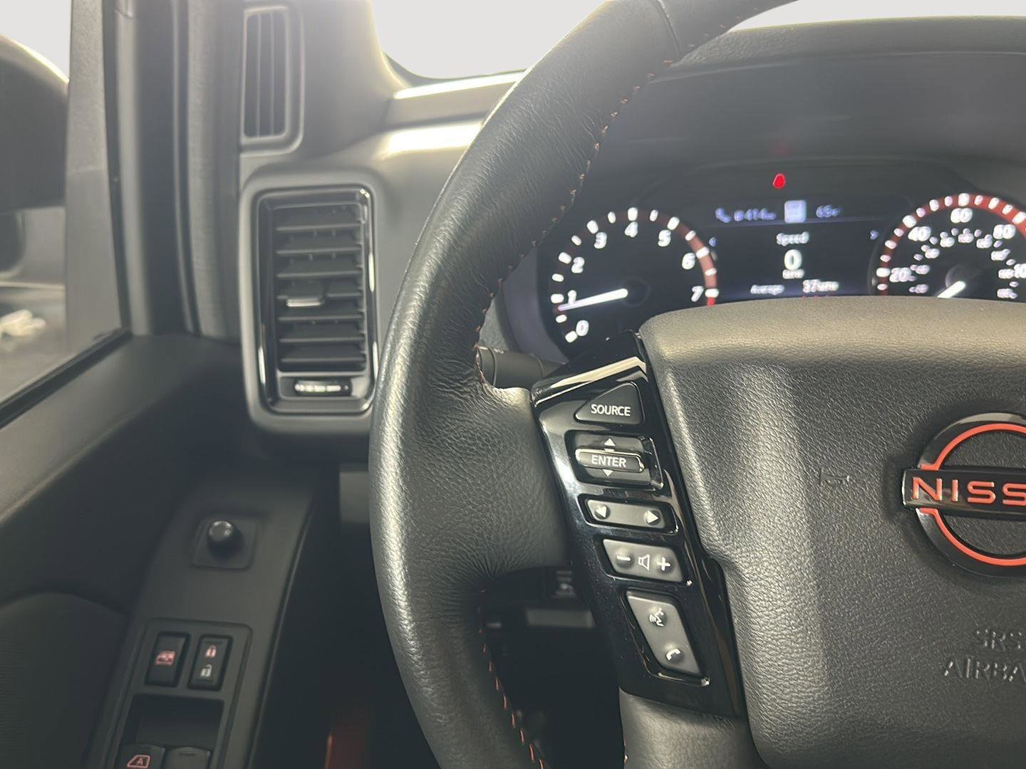 Used 2024 Nissan Frontier PRO-4X w/ Pro Premium Package image 8