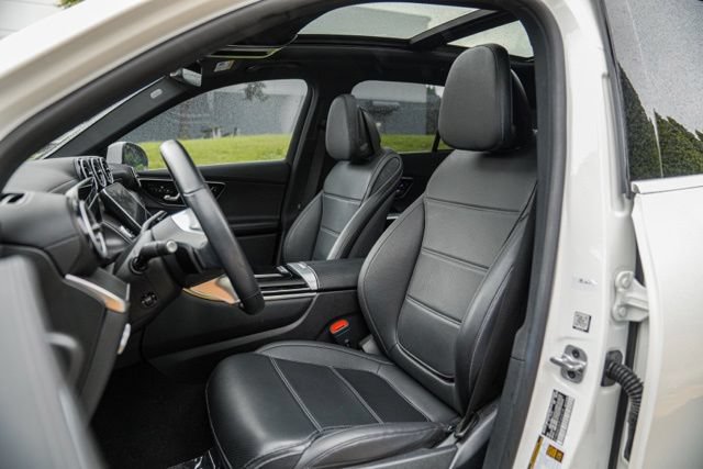 Used 2023 Mercedes-Benz GLC 300 image 35