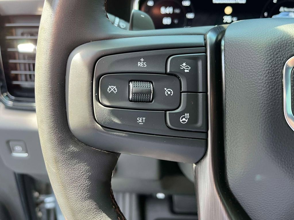 Used 2024 GMC Sierra 1500 AT4 w/ Technology Package AWD/4WD image 30