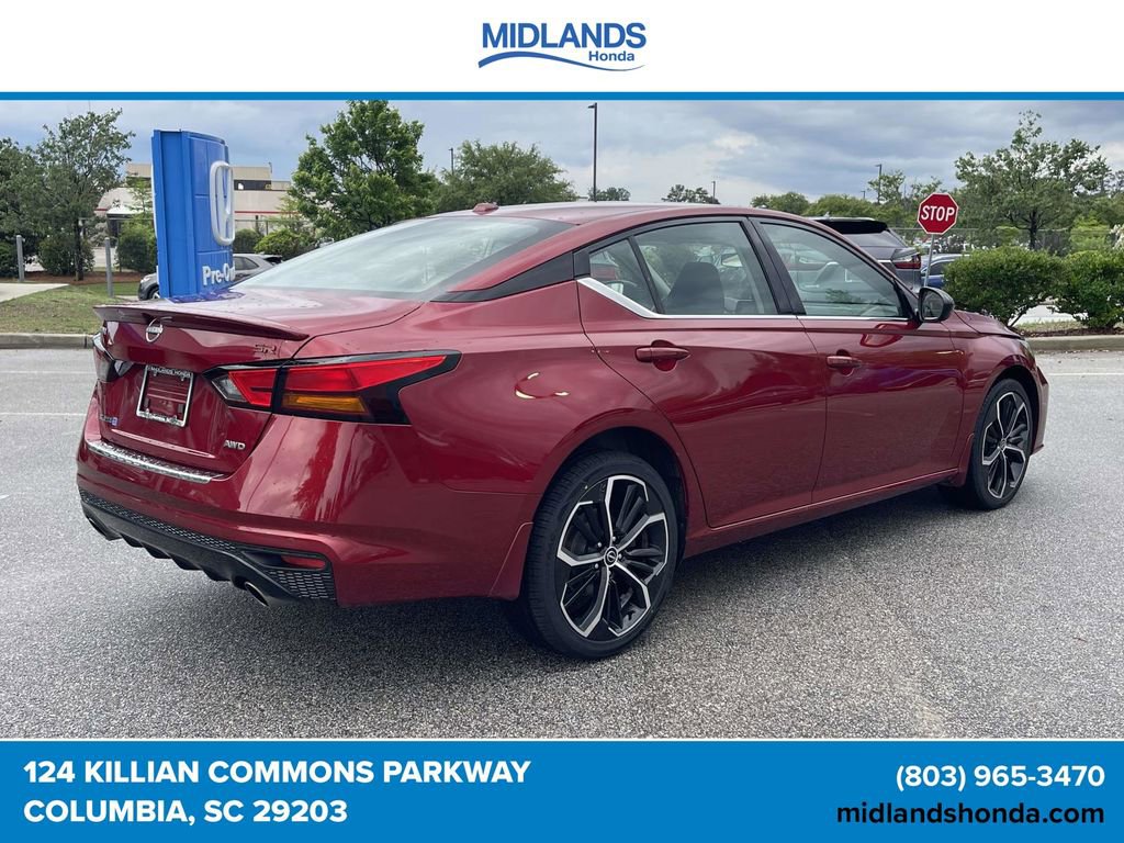 Used 2023 Nissan Altima 2.5 SR AWD/4WD image 6