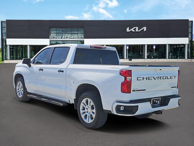 Used 2024 Chevrolet Silverado 1500 Custom RWD image 3