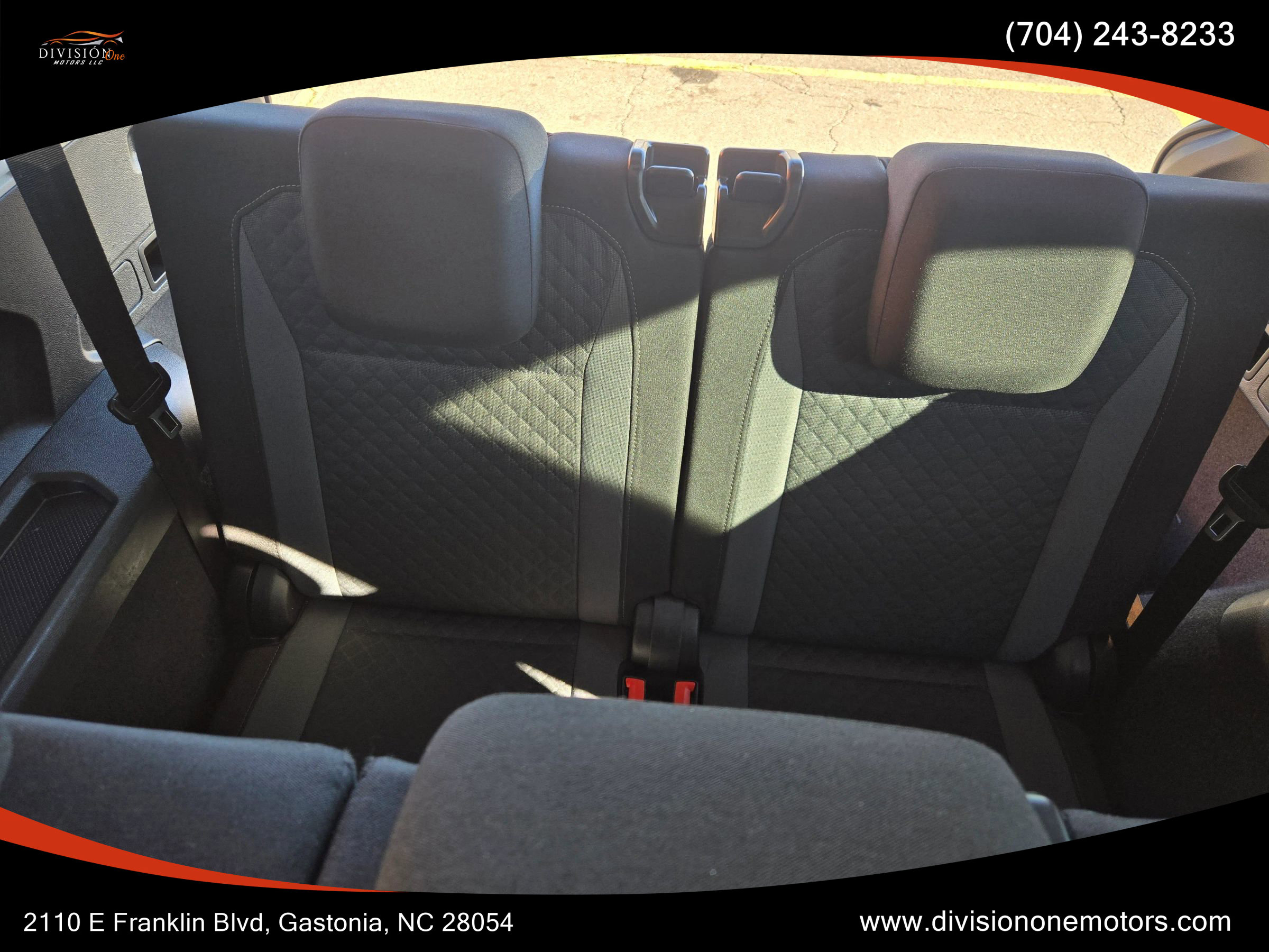 Used 2019 Volkswagen Tiguan S w/ Driver Assistance Package image 17