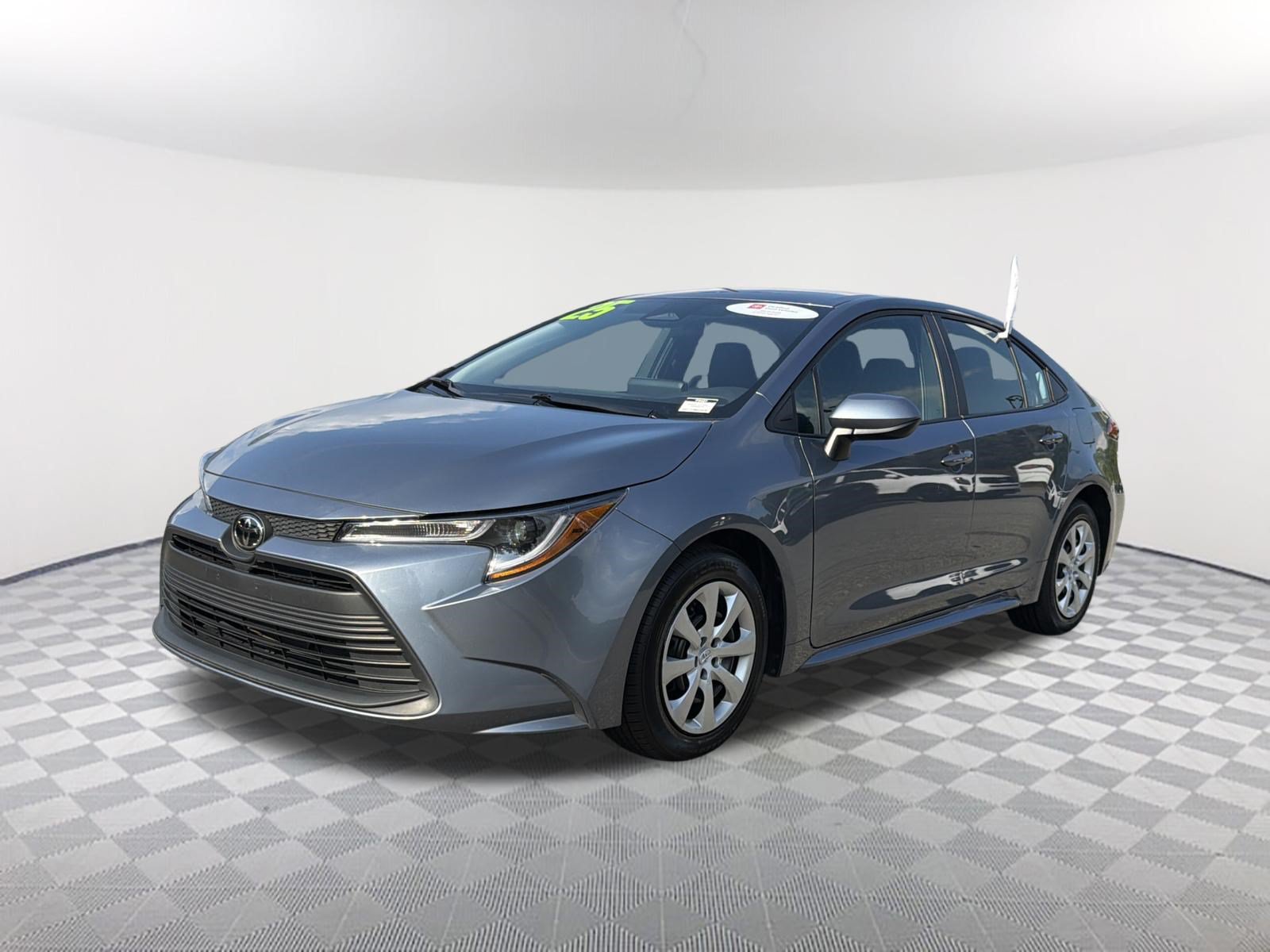 Certified 2025 Toyota Corolla LE FWD image 3