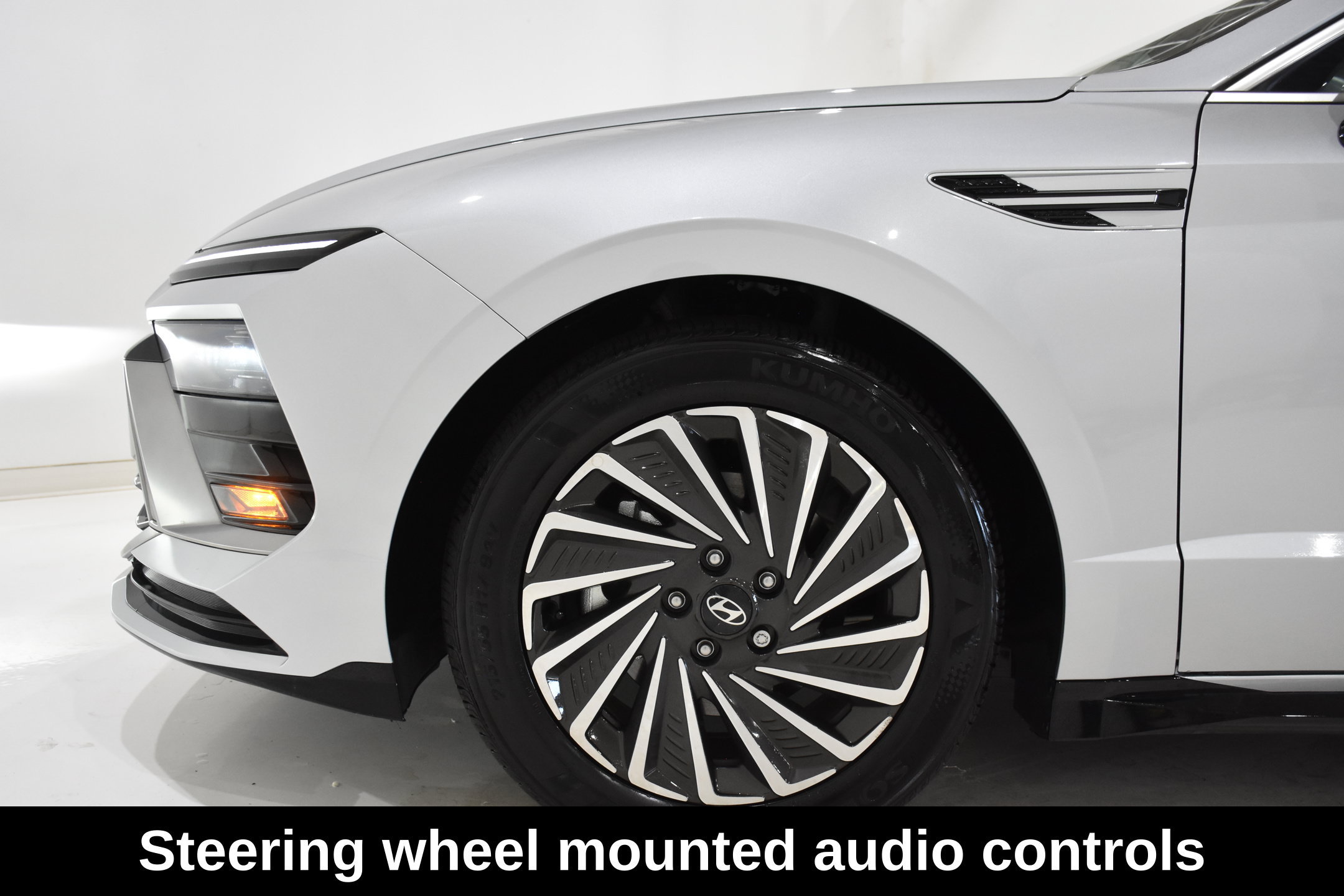 Used 2025 Hyundai Sonata SEL FWD image 7