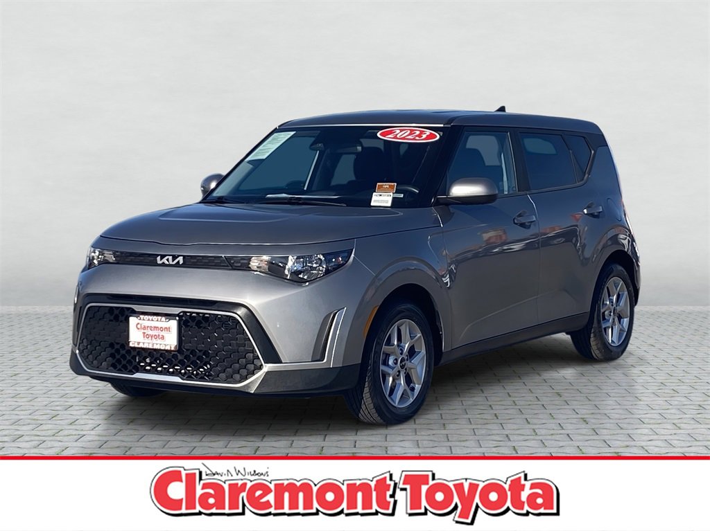 Used 2023 Kia Soul LX w/ Option Group 015