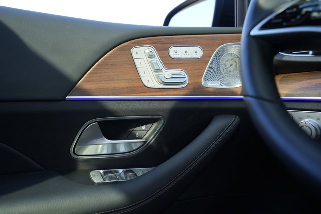 Certified 2025 Mercedes-Benz GLE 580 4MATIC image 43