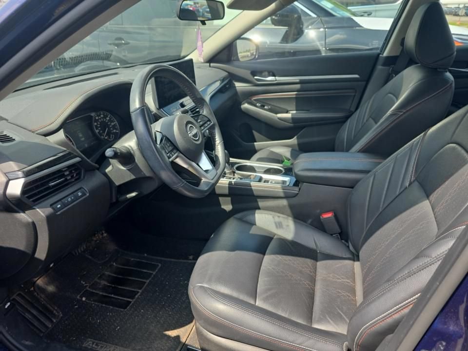 Certified 2023 Nissan Altima 2.5 SR w/ SR Premium Package AWD/4WD image 12