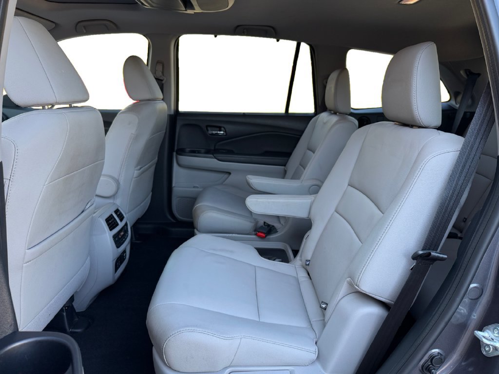 Used 2021 Honda Pilot Touring image 19