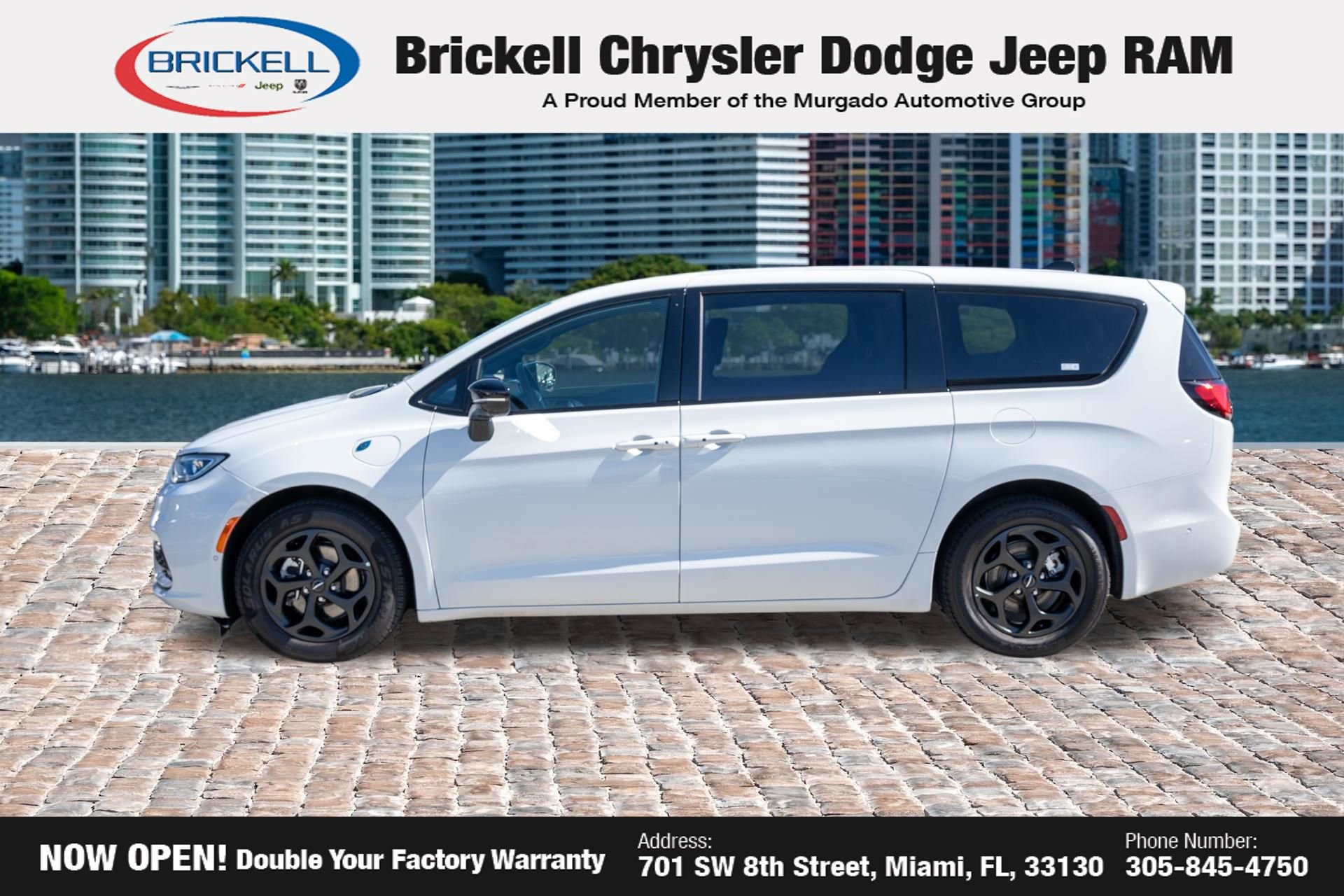 Used 2024 Chrysler Pacifica Limited FWD image 8