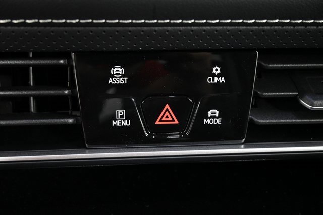 New 2026 Volkswagen Atlas SE image 28