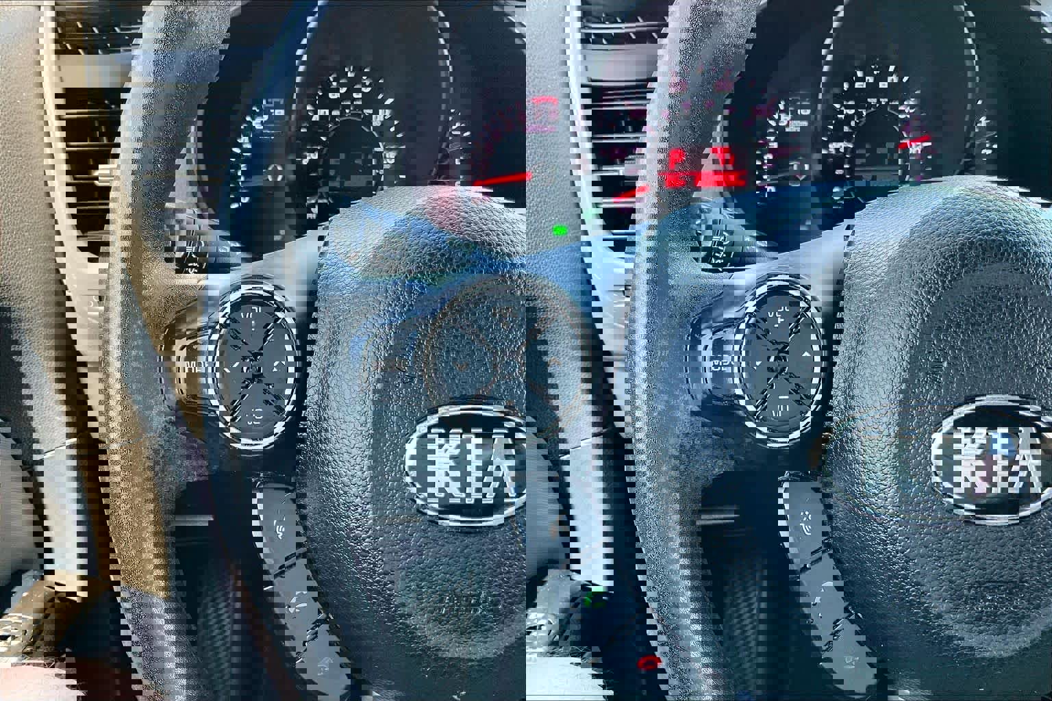 Used 2014 Kia Soul + FWD image 23