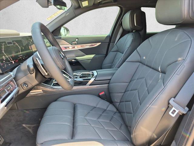 New 2026 BMW 740i xDrive w/ Executive Package AWD/4WD image 4