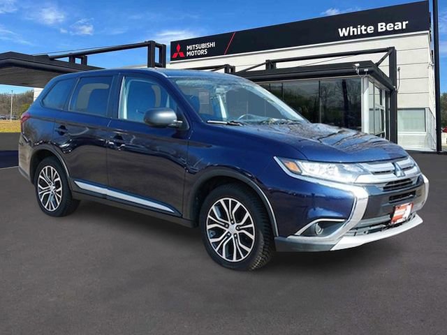 Used 2016 Mitsubishi Outlander ES image 1