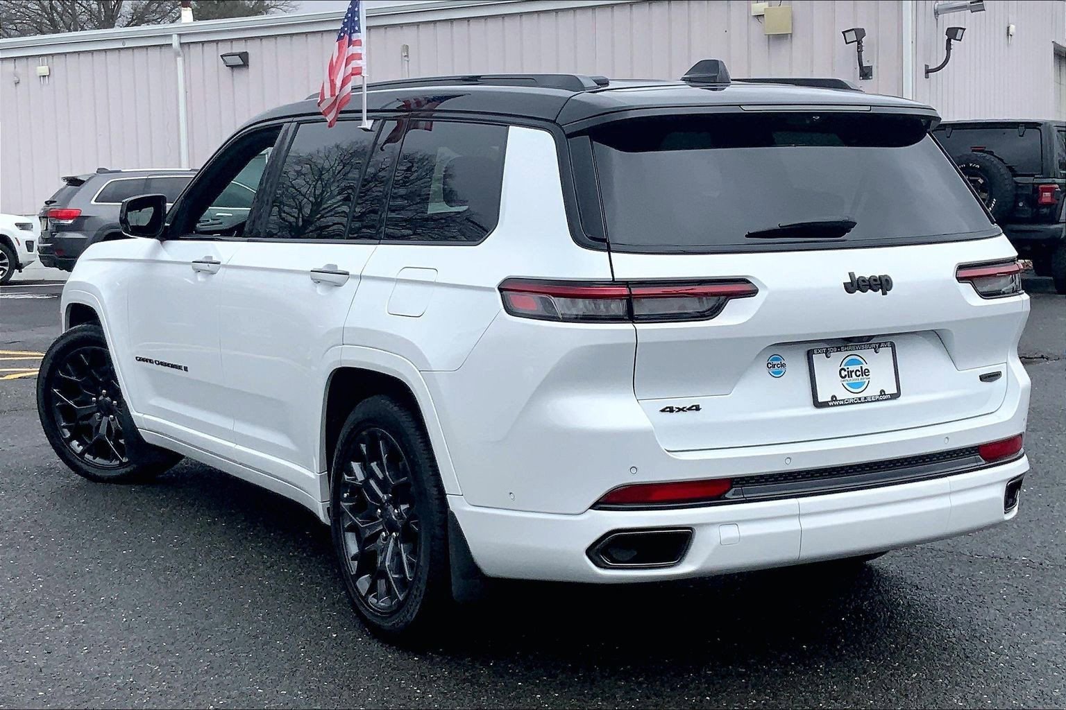 Certified 2025 Jeep Grand Cherokee L Summit image 11