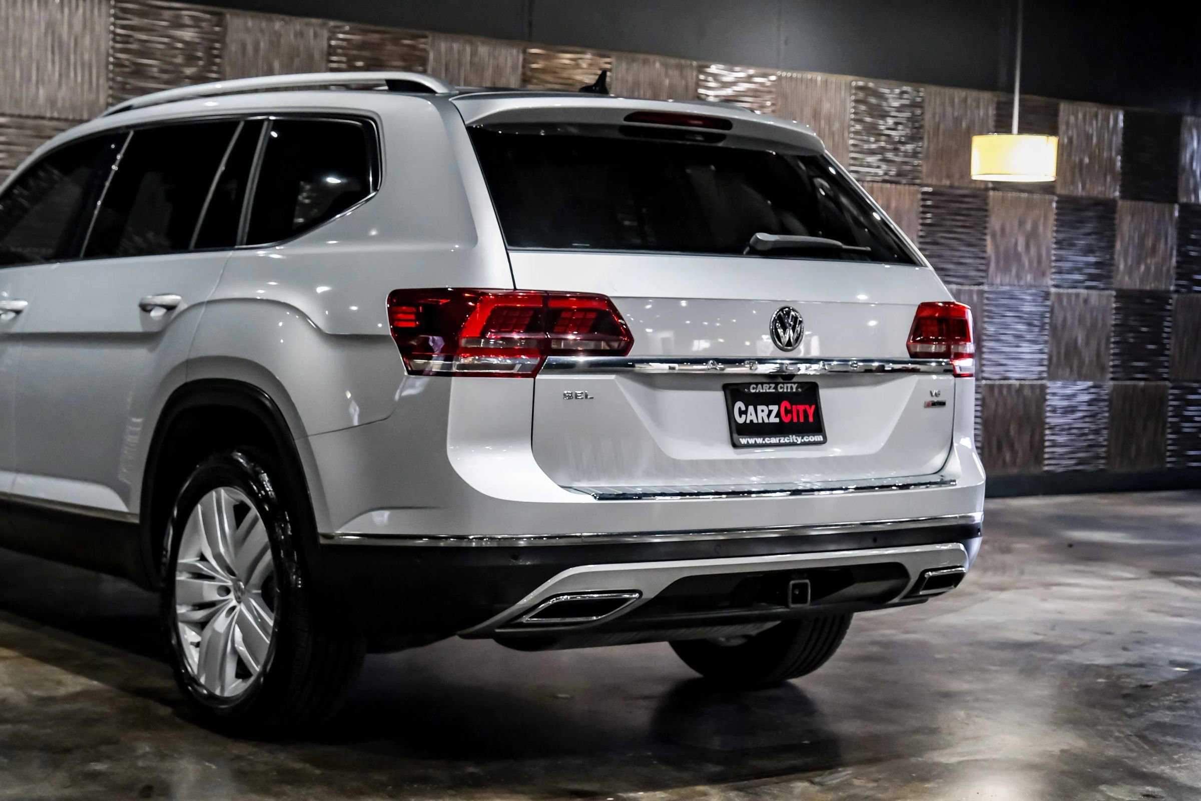 Used 2018 Volkswagen Atlas SEL Premium image 14